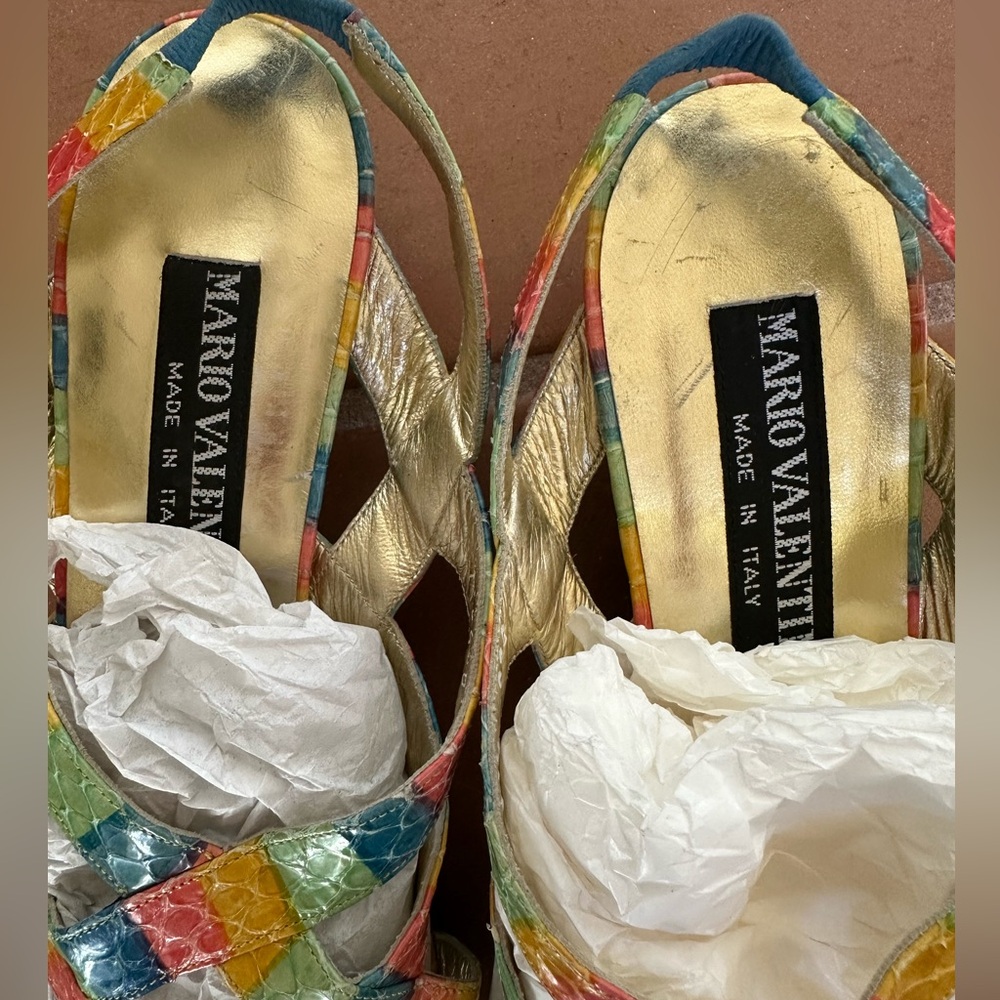 Mario Valentino multi colored snakeskin slingback sandal w/ 1.5” wedge. size 6.5 - Picture 7 of 7